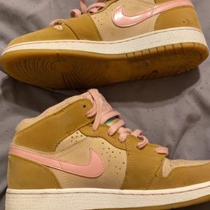 Jordan 1s Lola bunny